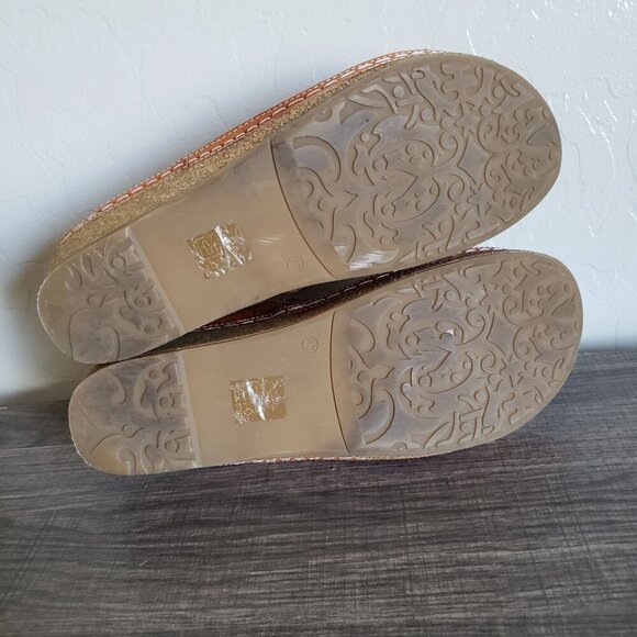 L'Artiste by Spring Step Teddy Tooled Leather Wedge Sandals Brown Size Women's 9 - Picture 11 of 11